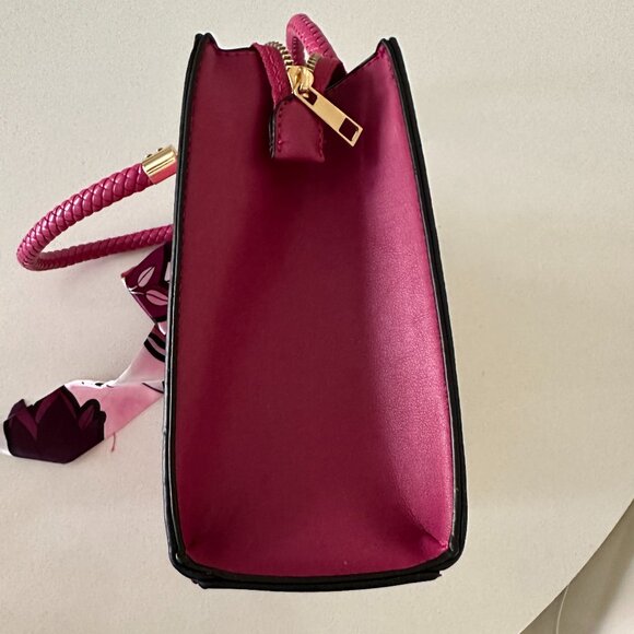 MALIBU SKYE Vegan Leather Fuchsia Pink Bag - Picture 5 of 9